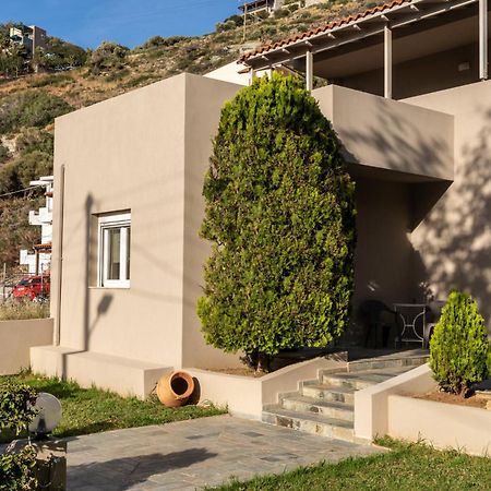 Elio A 1Bdr Apt With Garden 1 Min From The Beach By Hospi Heraklion Exteriör bild