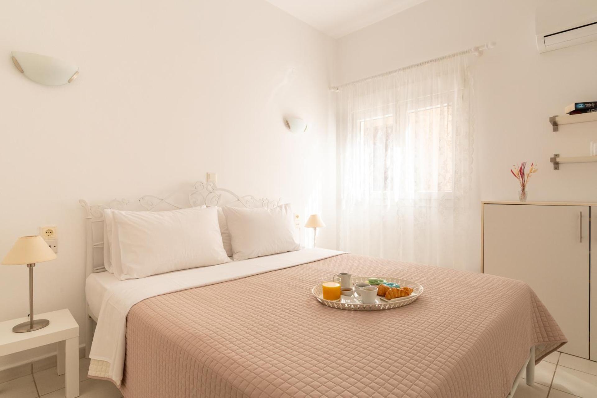 Elio A 1Bdr Apt With Garden 1 Min From The Beach By Hospi Heraklion Exteriör bild