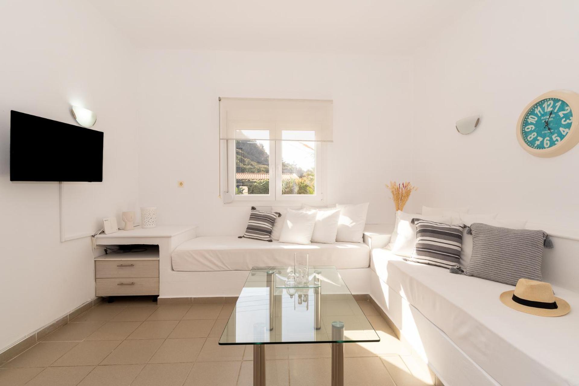 Elio A 1Bdr Apt With Garden 1 Min From The Beach By Hospi Heraklion Exteriör bild